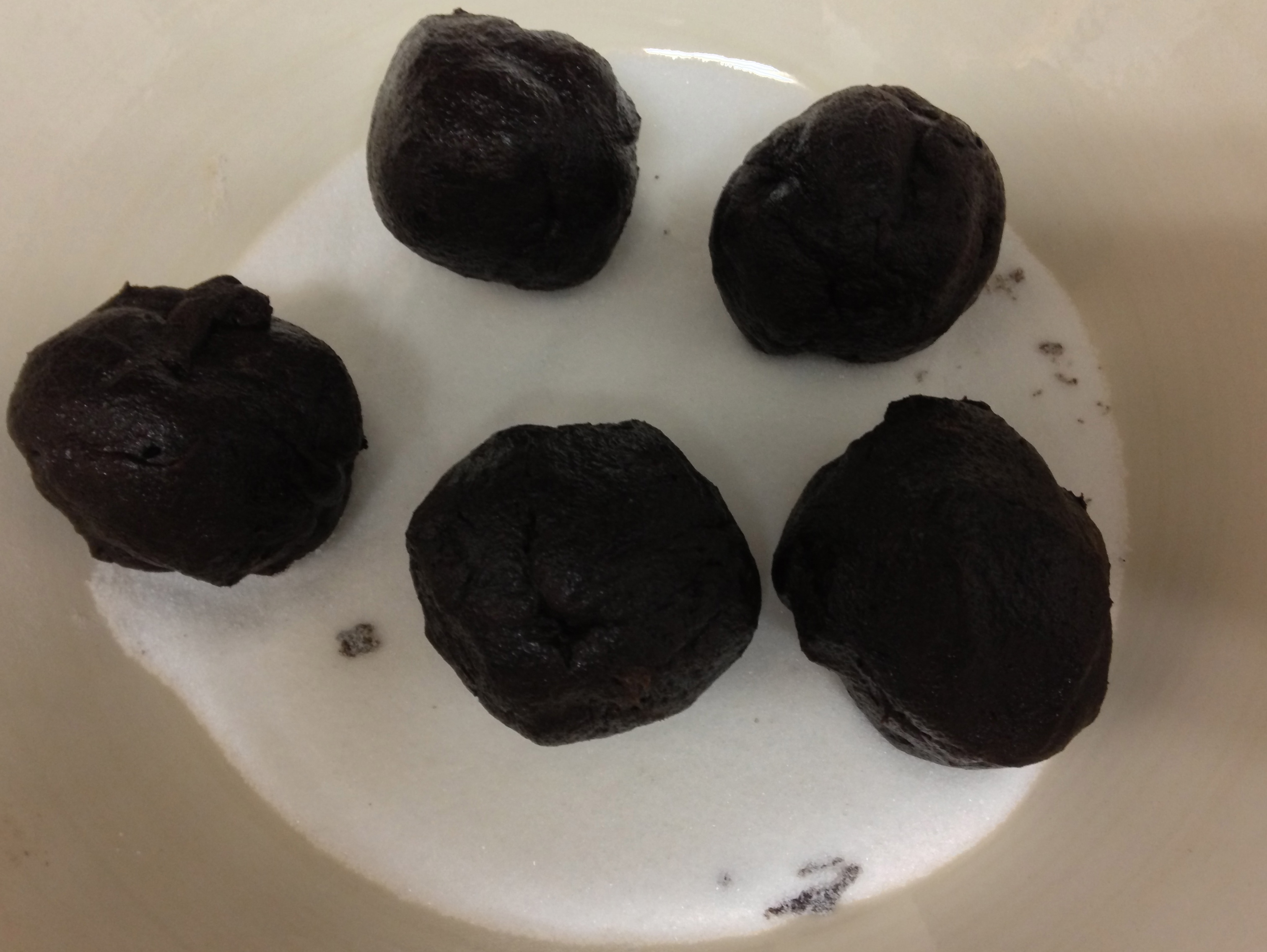 chocolate balls in sugar