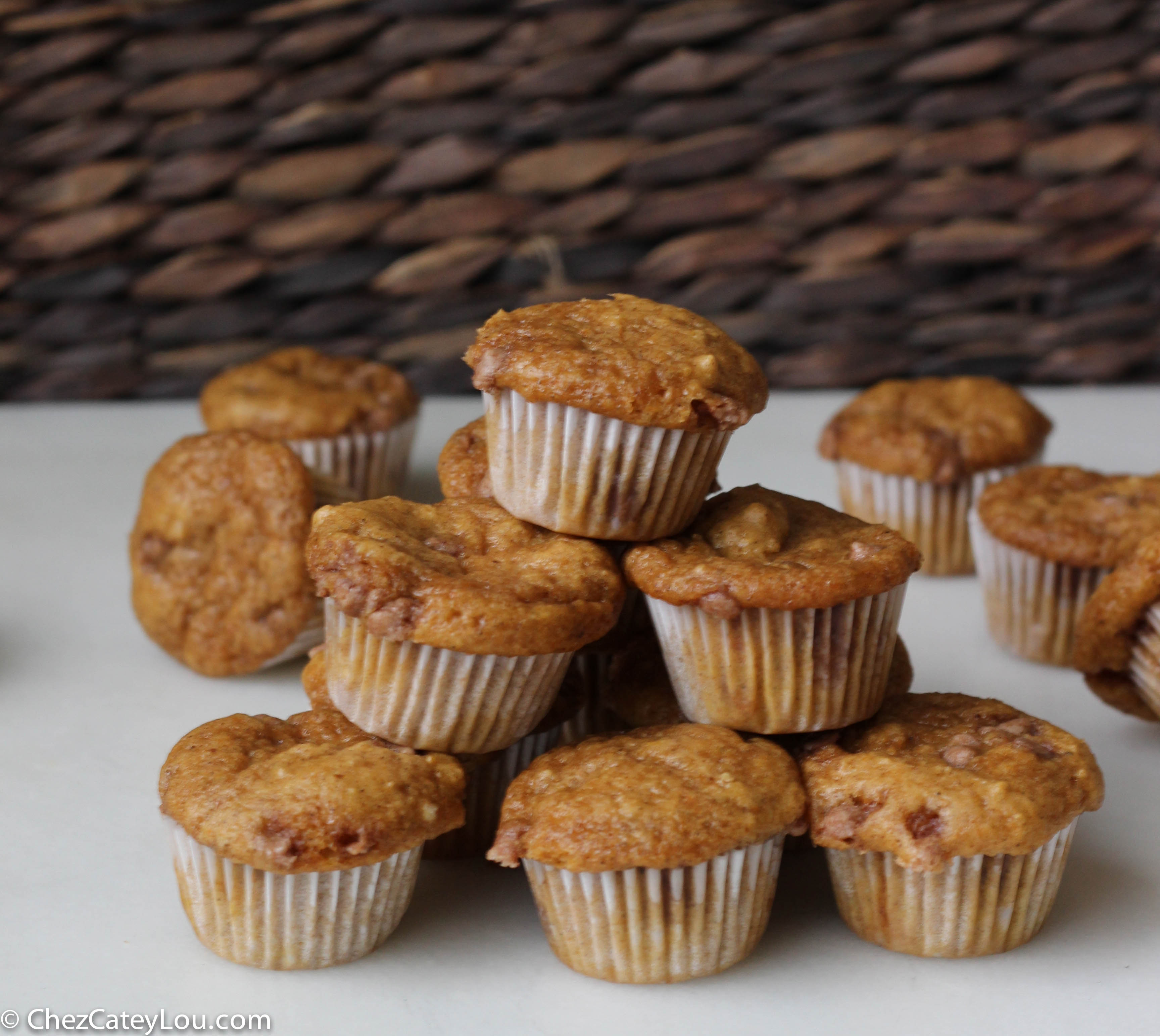 Mini Pumpkin Muffins with Cinnamon Chips | ChezCateyLou.com