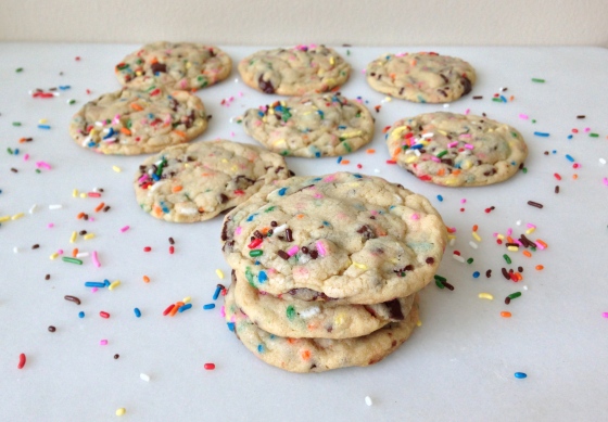 Cake Batter Chocolate Chip Cookies | Chez CateyLou