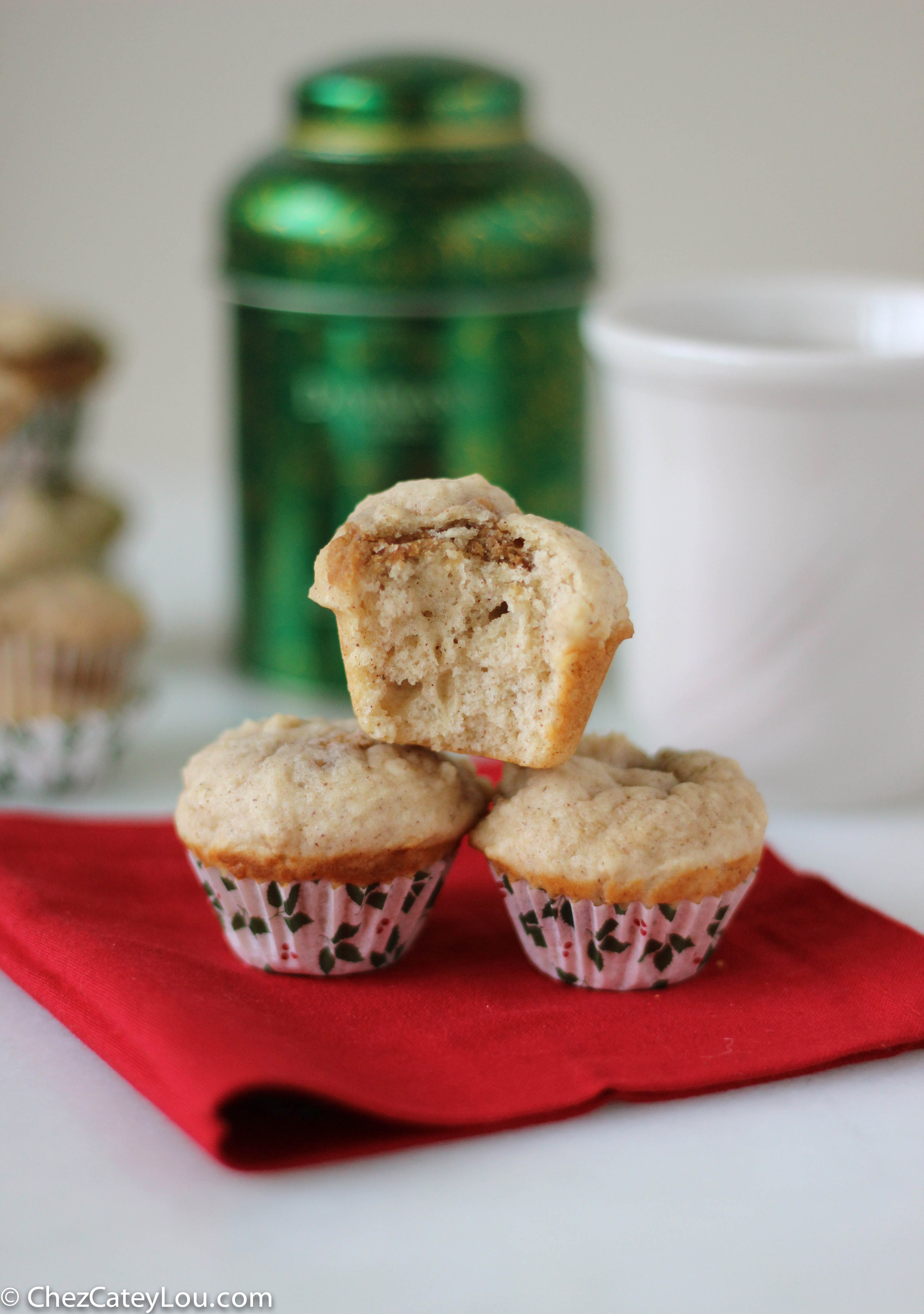 Cinnamon Cookie Butter Mini Muffins | chezcateylou.com